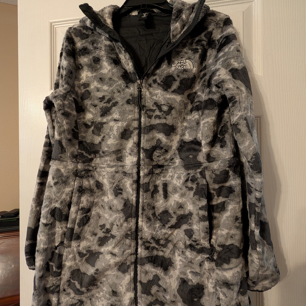 The North Face Women's Gray Camo Jacket